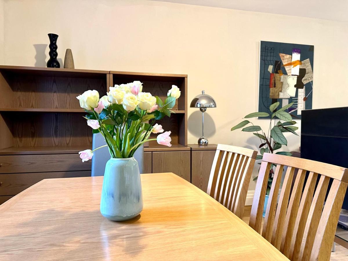 Desirable 2 Bedroom Apartment In Bicester That Sleeps 5 ภายนอก รูปภาพ